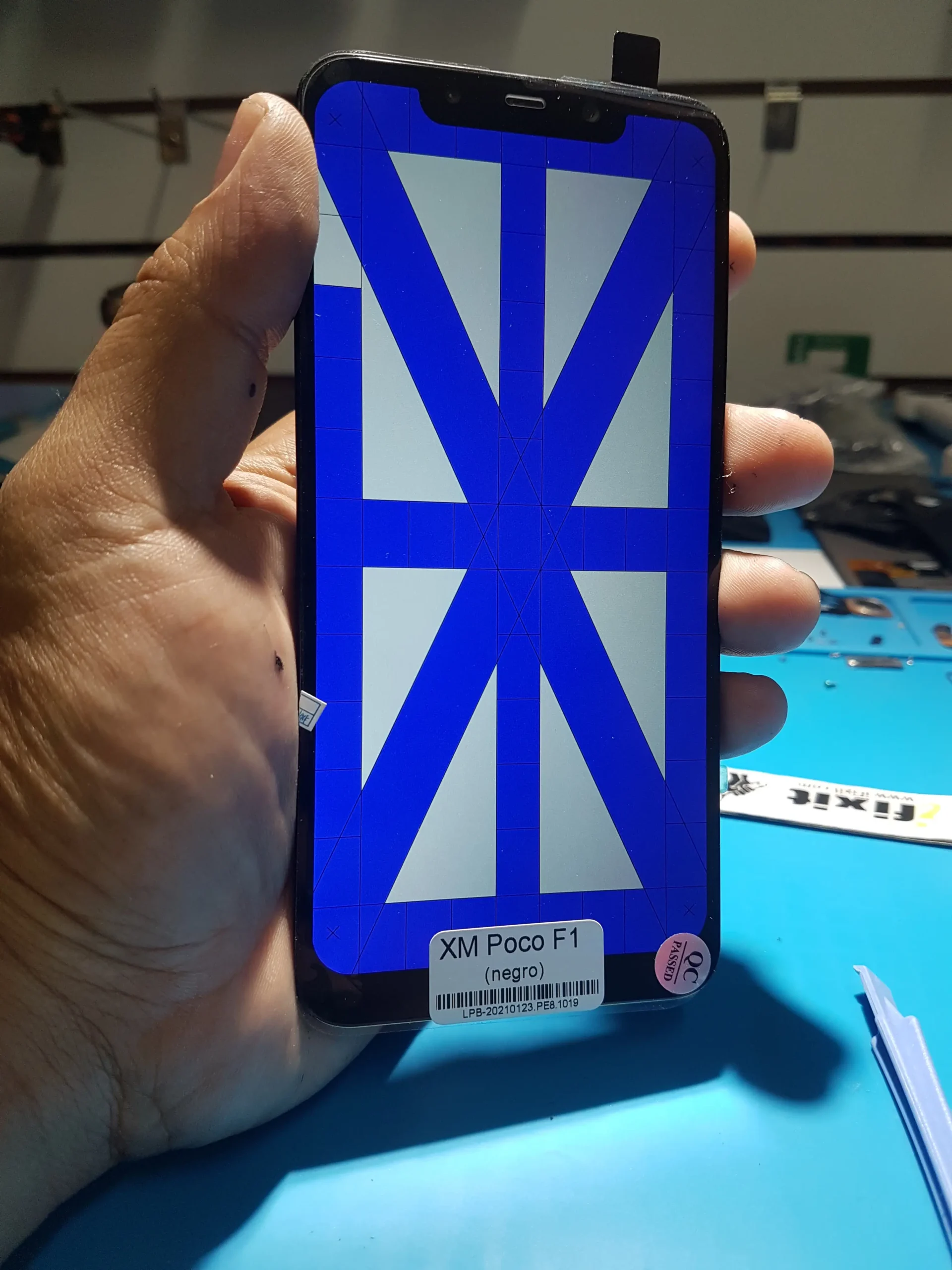 cambio de pantalla xiaomi poco f1