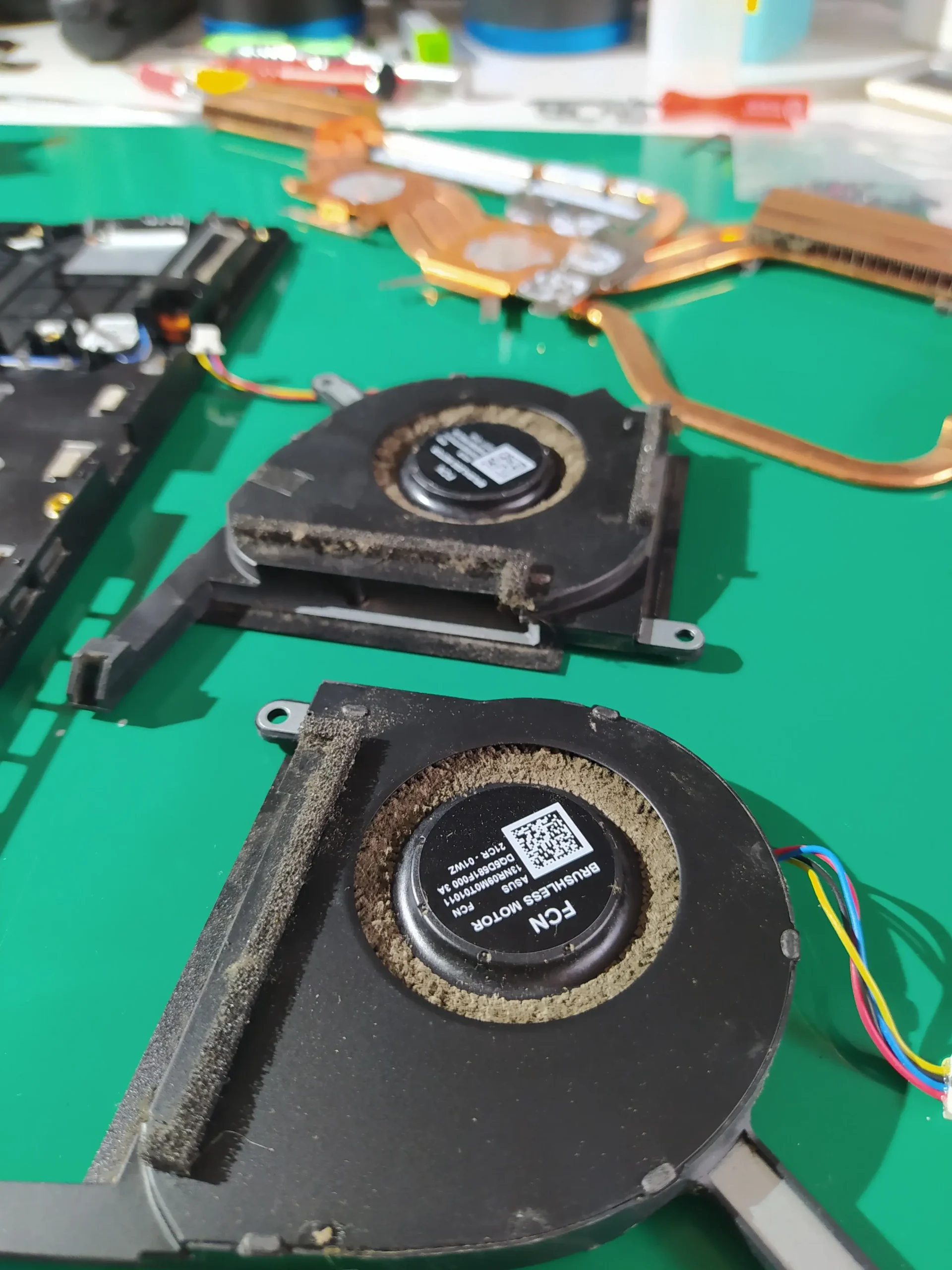 coolers de notebooks sucios