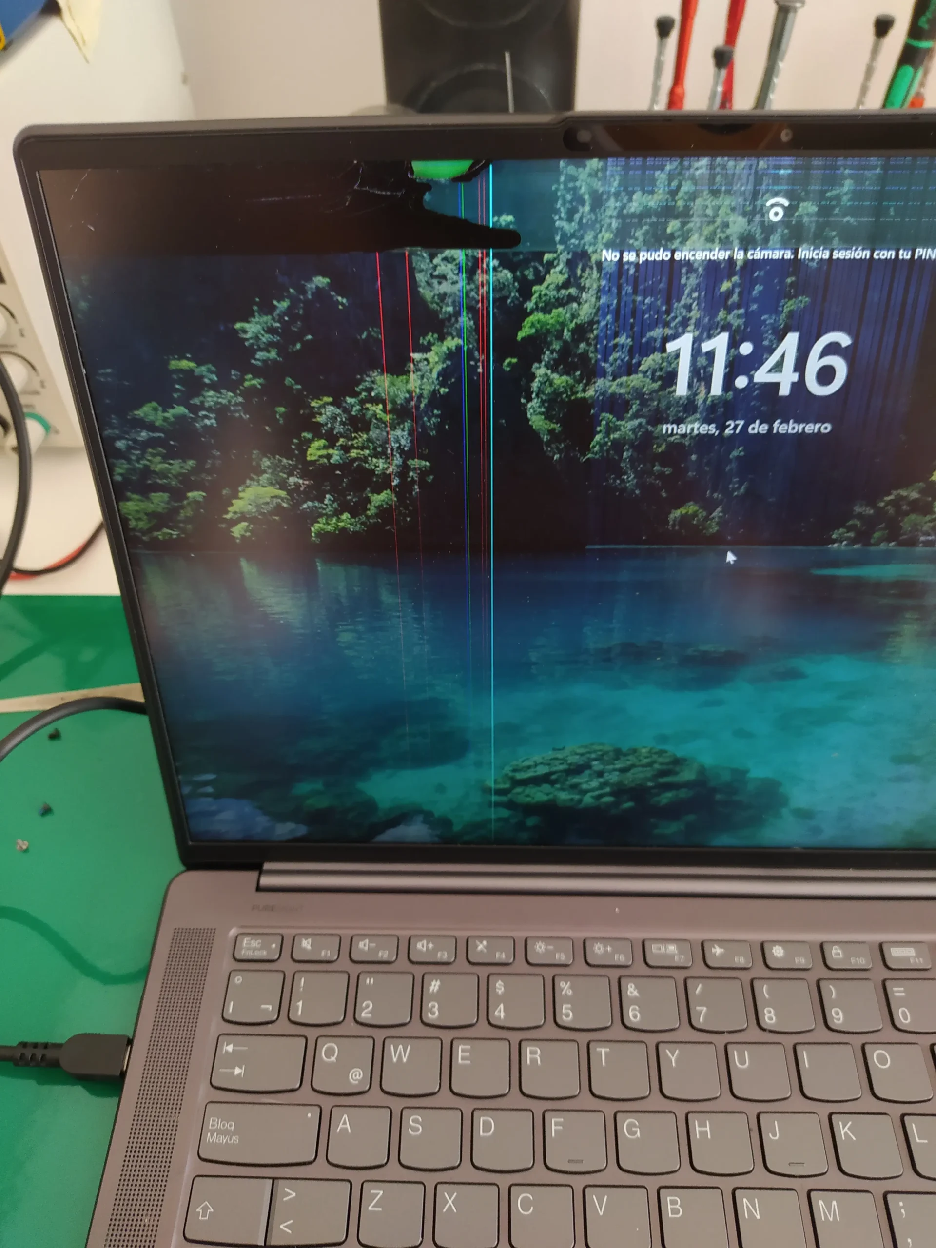 pantalla tactil lenovo rota