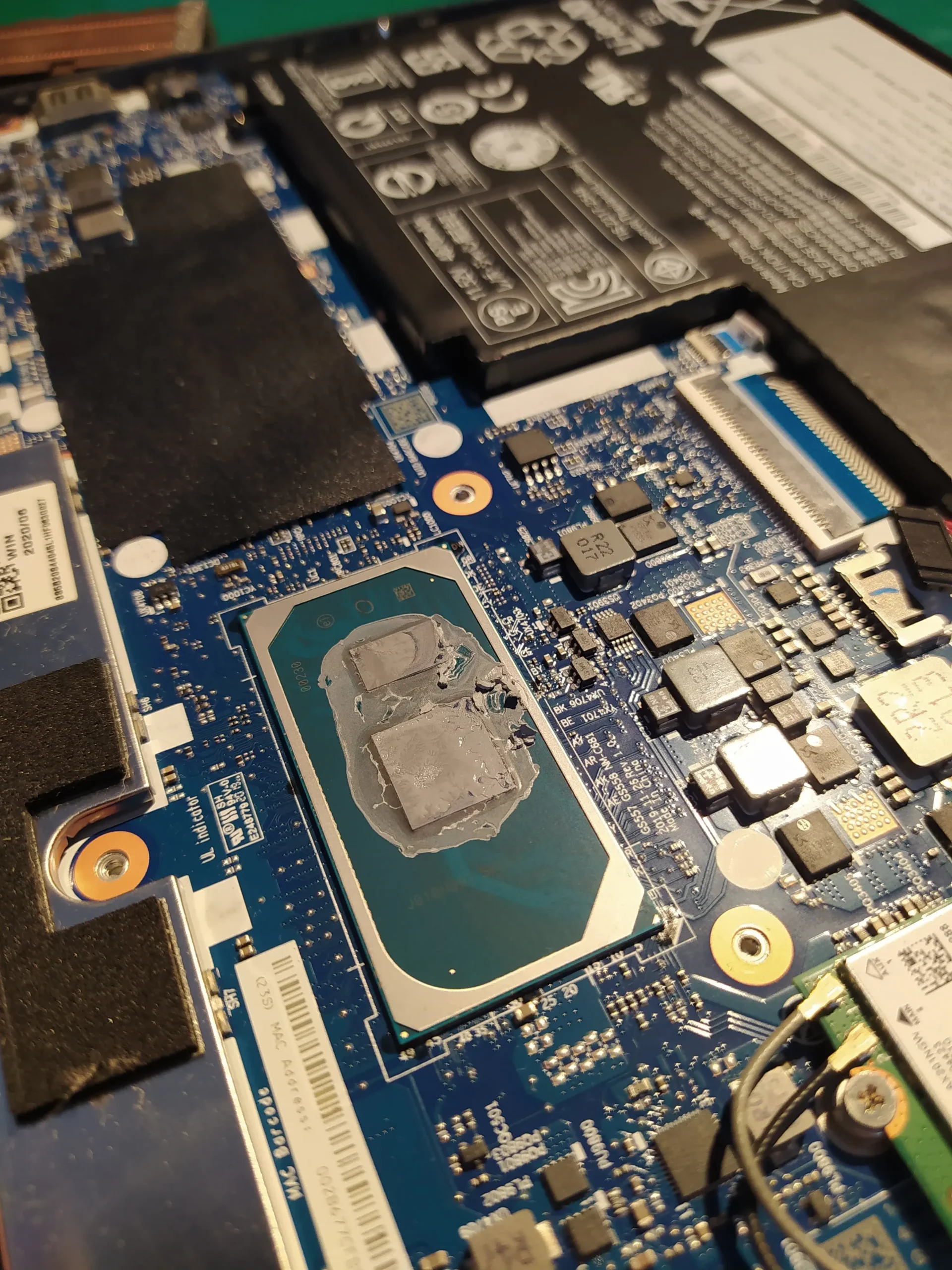 pasta termica reseca en notebook
