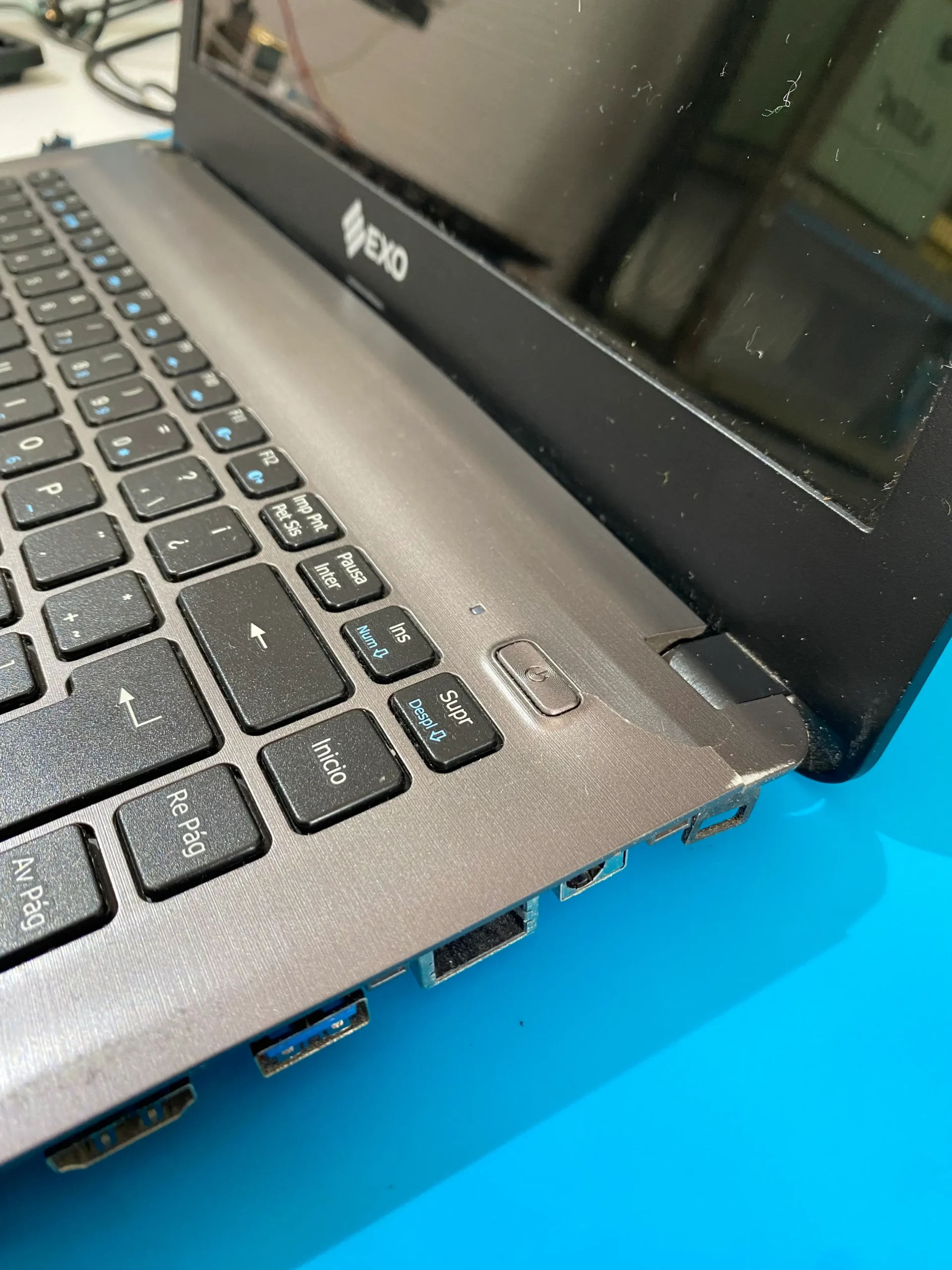 bisagra carcaza rota notebook