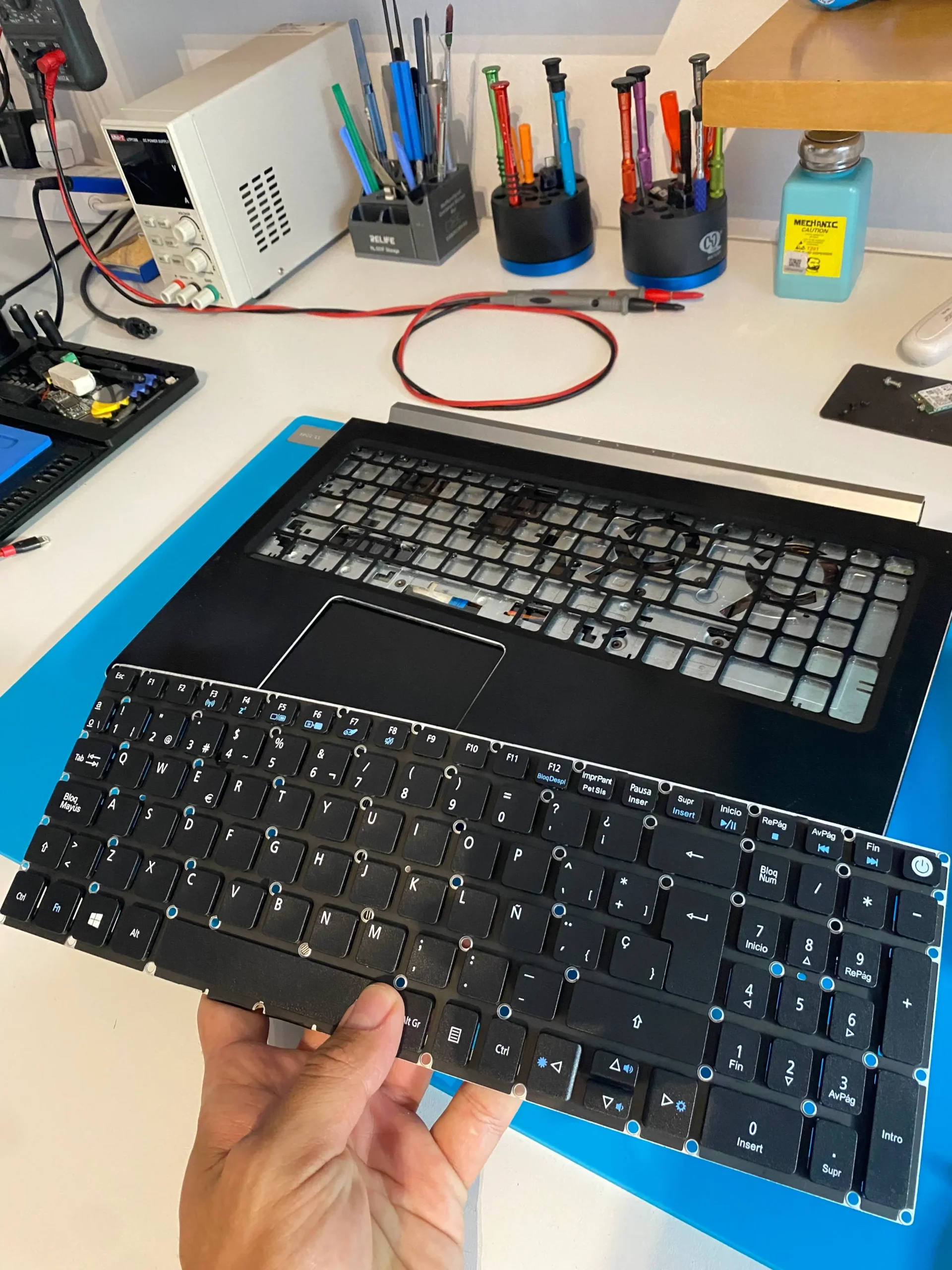 cambio de teclado incrustrado